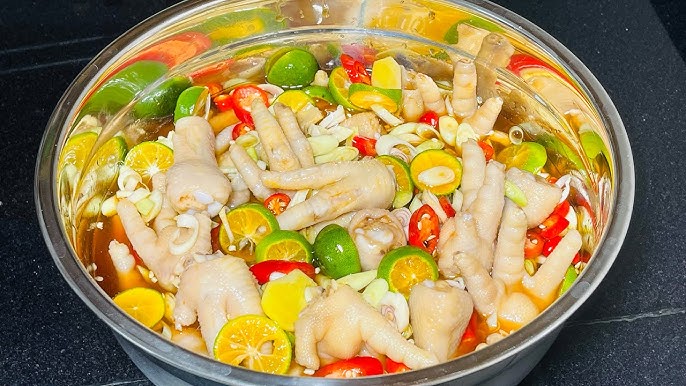 Chân gà ngâm sả tắc